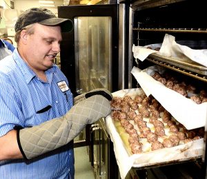 Morgantown High holds annual spaghetti dinner